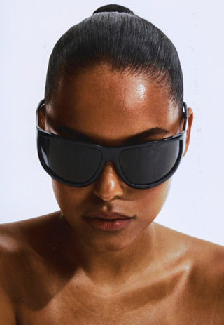 Melanite sunglasses in Black/Smoke