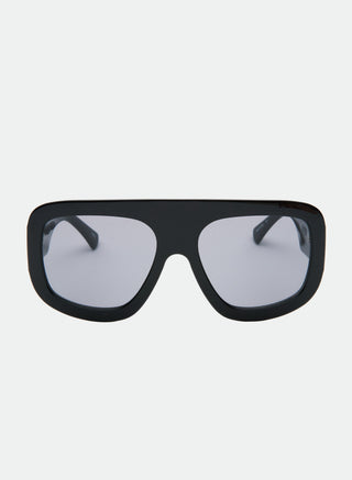 Vail sunglasses in Black/Smoke