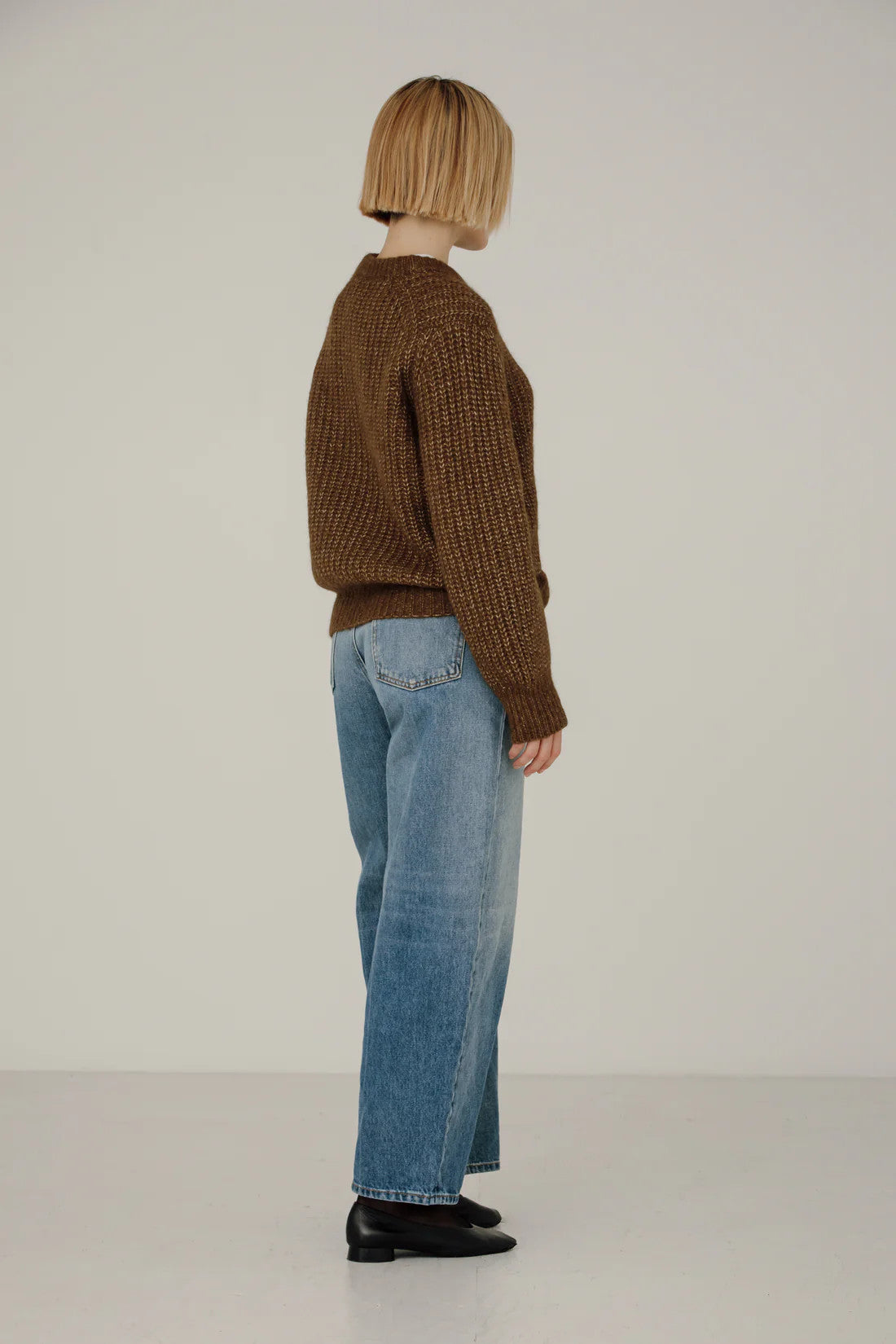 CORA CREW NECK