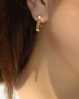 U Link Hoops